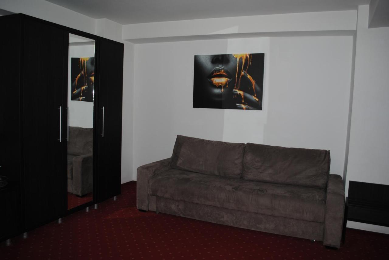 Hotel Corona Drobeta Turnu Severin Bagian luar foto
