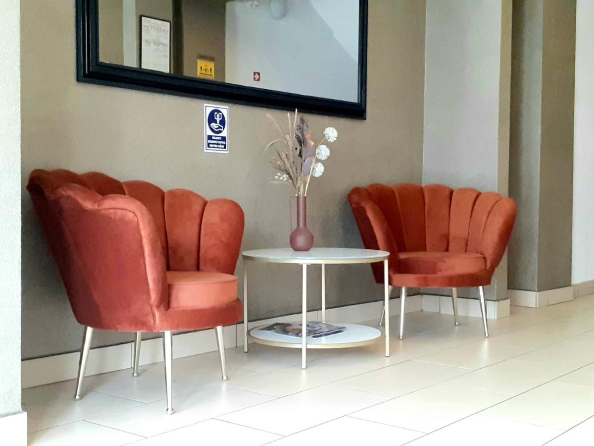 Hotel Corona Drobeta Turnu Severin Bagian luar foto